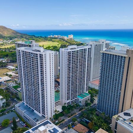 Upscale Penthouse With Ocean Views - Free Parking Lägenhet Honolulu Exteriör bild